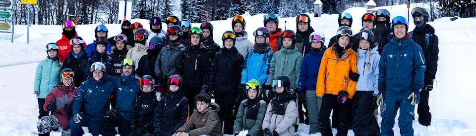 Gruppenbild im Schnee